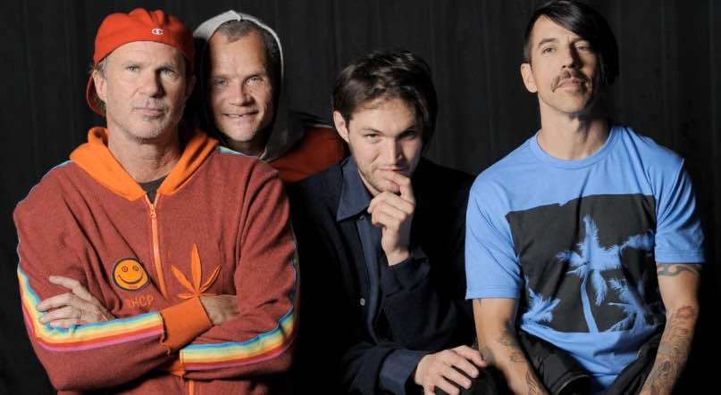 red-hot-chili-peppers-guitarist-reveals-sad-truth-about-firing