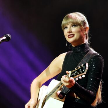 taylor-swift-seeks-red-redemption,-submits-taylor’s-version-to-2023-grammys