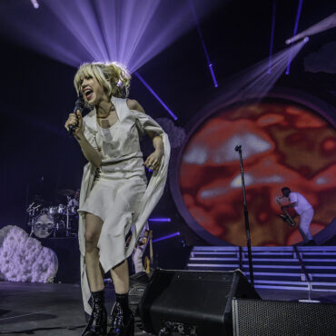 check-out-photos-of-carly-rae-jepsen-at-mission-ballroom-in-denver,-colorado,-october-12,-2022