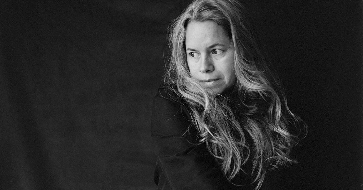 happy-birthday-natalie-merchant-(10,000-maniacs)