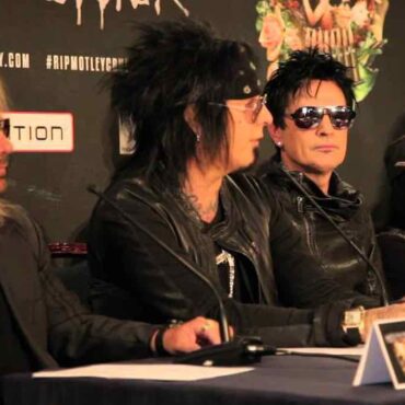 motley-crue-member-frightened-by-stalker