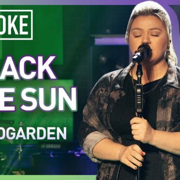 watch-kelly-clarkson-do-justice-to-soundgarden’s-“black-hole-sun”