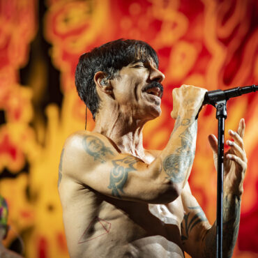 happy-60th-birthday-anthony-kiedis-(red-hot-chili-peppers)