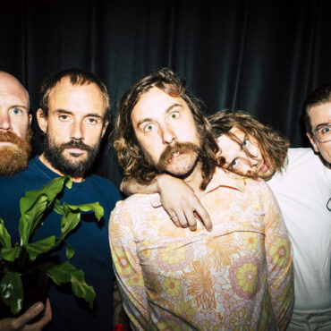 idles-announce-reissue-of-“brutalism,”-share-live-version-of-“1049-gotho”