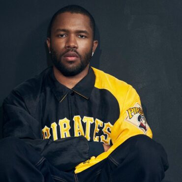 frank-ocean-airs-new-homer-radio-episode-on-apple-music-1:-listen