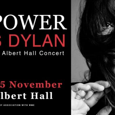 watch-cat-power-recreate-bob-dylan’s-1966-“royal-albert-hall”-concert