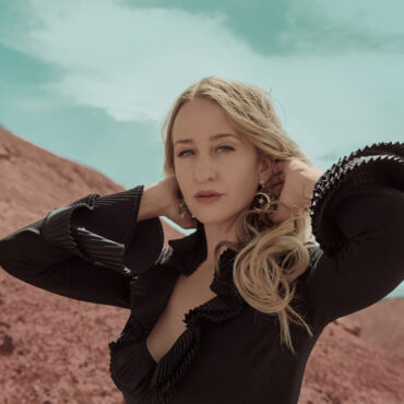 margo-price-shares-new-song-“lydia”-(plus-live-performance-video-with-a-string-quartet)