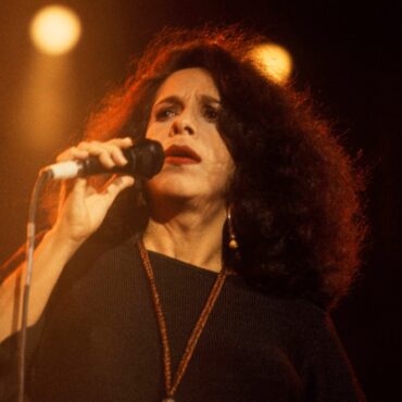 gal-costa,-iconic-tropicalia-vocalist,-dies-at-77