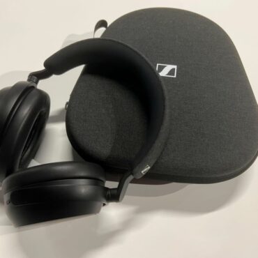 sennheiser-momentum-4-wireless-review:-a-commuter-headphone-with-awesome-battery-life