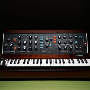 minimoog-model-d-returns-to-production-inside-the-moog-factory