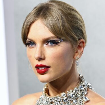 taylor-swift-concert-ticket-demand-culminates-in-ticketmaster-canceling-public-on-sale-date