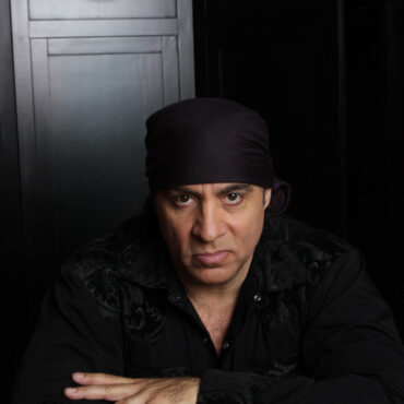 happy-birthday-steven-van-zandt-(bruce-springsteen)