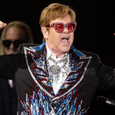 elton-john-to-headline-glastonbury-2023