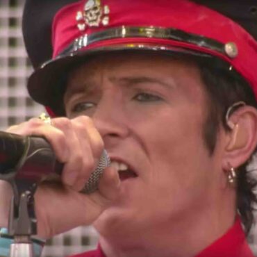 scott-weiland-sings-jane’s-addiction-in-unseen-video