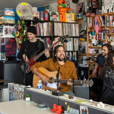 alex-g-performs-tiny-desk-concert-for-npr