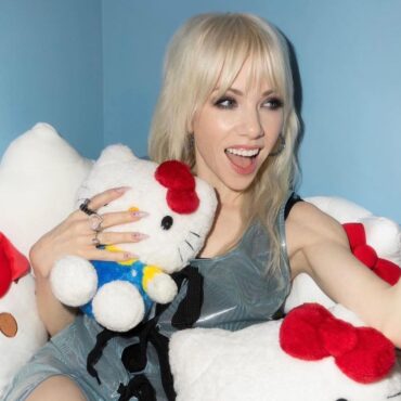 hear-carly-rae-jepsen’s-hello-kitty:-super-style!-theme-song