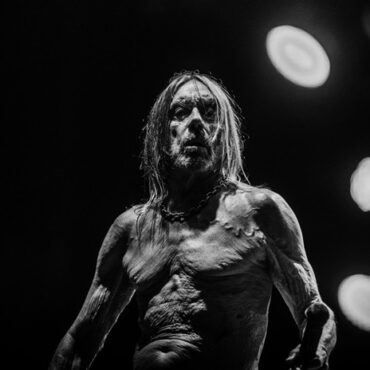 iggy-pop-shares-new-song-“strung-out-johnny”