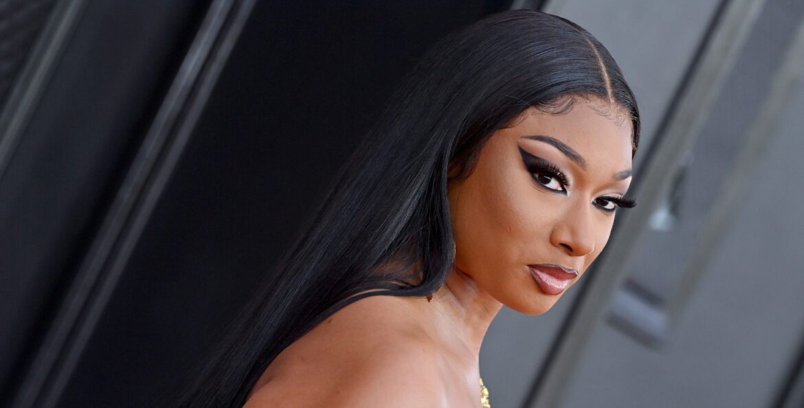 megan-thee-stallion-testifies-in-tory-lanez-shooting-trial