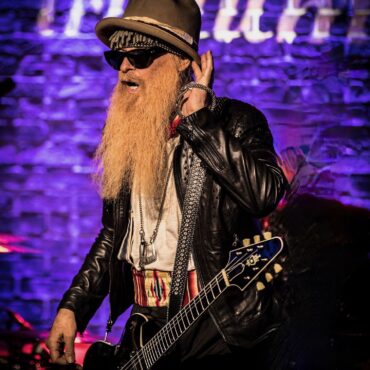 happy-birthday-billy-f-gibbons-(zz-top)