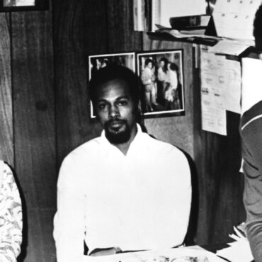 thom-bell,-producer-and-“sound-of-philadelphia”-architect,-dies-at-79