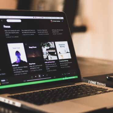 what-spotify's-“enhance”-feature-does-and-how-to-use-it-to-supercharge-your-playlists-in-2023