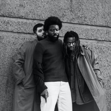 young-fathers-–-“rice”