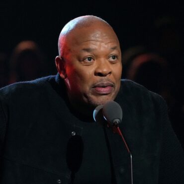 dr.-dre-selling-music-assets-to-universal-music-group-and-shamrock-capital:-reports