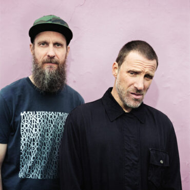 sleaford-mods-announce-new-album-and-tour,-share-video-for-new-song-“uk-grim”