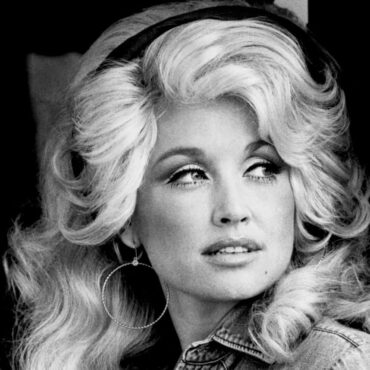 happy-birthday-dolly-parton