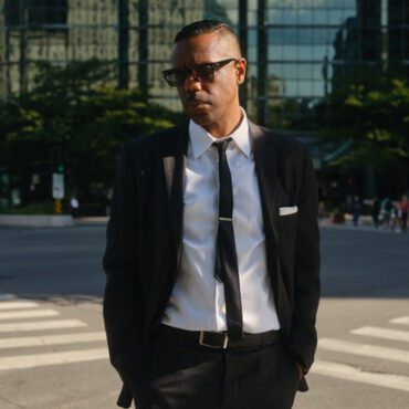 murray-a.-lightburn-of-the-dears-announces-new-album,-shares-video-for-new-song-“dumpster-gold”