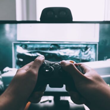 needed-skills-and-education-to-make-a-career-in-the-gaming-industry