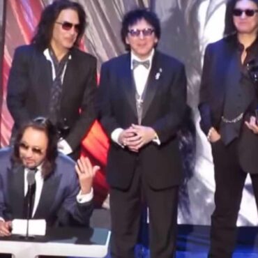 kiss-fired-drunk-member-for-‘sabotaging’-band