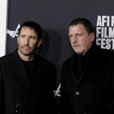 nine-inch-nails’-trent-reznor-and-atticus-ross-scoring-david-fincher’s-the-killer