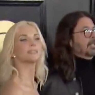 dave-grohl-wife-scorching-grammys-photo-leaks