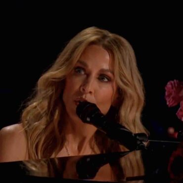 sheryl-crow-humiliated-at-grammys-performance