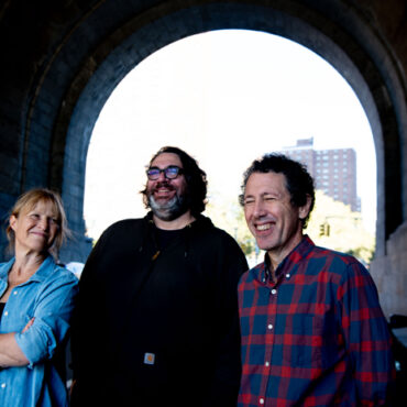 yo-la-tengo-share-video-for-new-song-“sinatra-drive-breakdown”