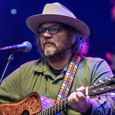 jeff-tweedy-announces-new-book-world-within-a-song:-music-that-changed-my-life-and-life-that-changed-my-music