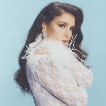 jessie-ware-announces-new-album,-shares-new-song-“pearls”