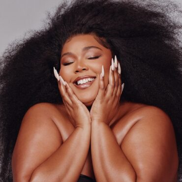 lizzo-enlists-sza-for-new-“special”-remix:-listen