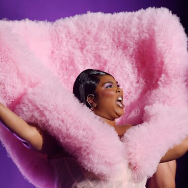 lizzo-performs-special-medley-at-brit-awards-2023