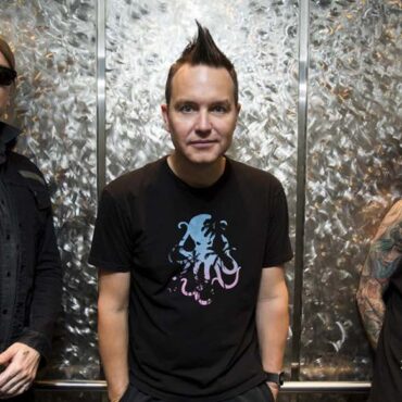 blink-182-member-in-foo-fighters-studio-photo-leaks