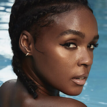 janelle-monae-shares-new-song-“float”-(feat.-seun-kuti-and-egypt-80)