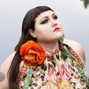 happy-birthday-beth-ditto-(gossip)