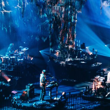 bon-iver-announce-summer-2023-tour-dates