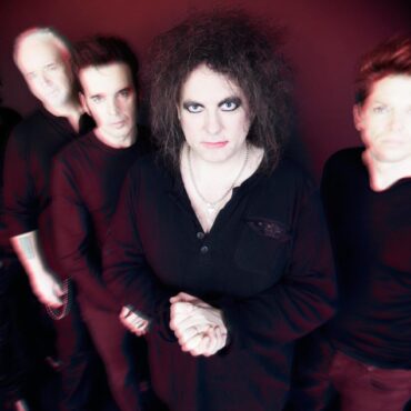 the-cure-announces-30-date-“shows-of-a-lost-world”-north-american-tour