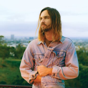 tame-impala-share-new-song-“wings-of-time”:-listen