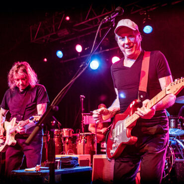 jerry-harrison-and-adrian-belew’s-remain-in-light-tour-hits-jersey