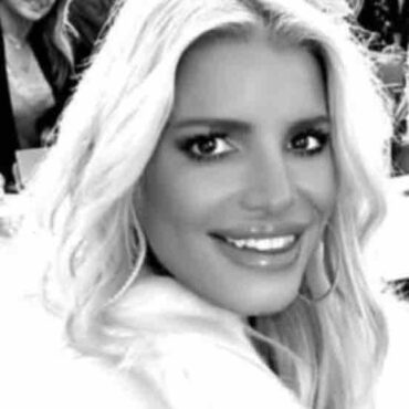 jessica-simpson-accused-of-racism-with-photo