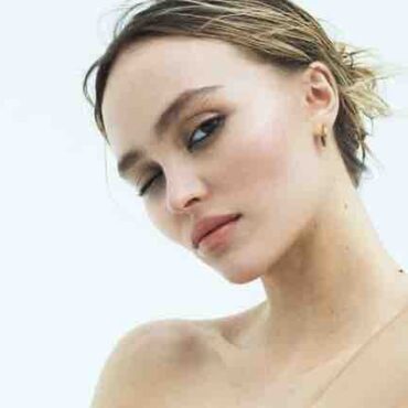 johnny-depp-daughter-girlfriend-photo-leaks