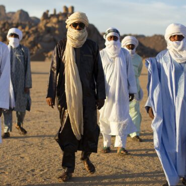 tinariwen-announce-new-album-and-tour,-share-video-for-new-song:-watch